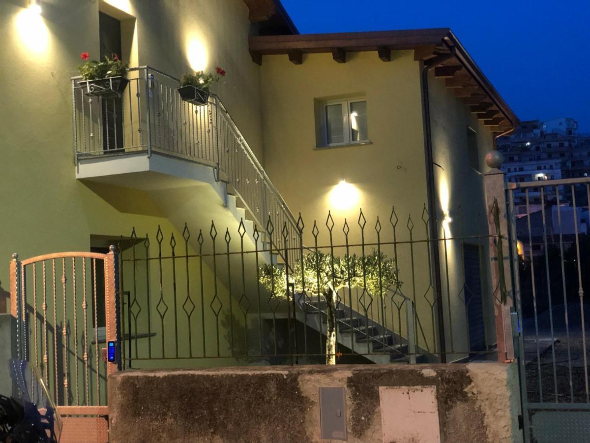 Bed and Breakfast Civico 33 Scalea Exterior foto